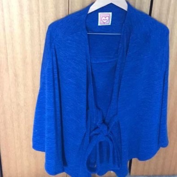 NANA Australia babywearing poncho - Picture 1 of 3